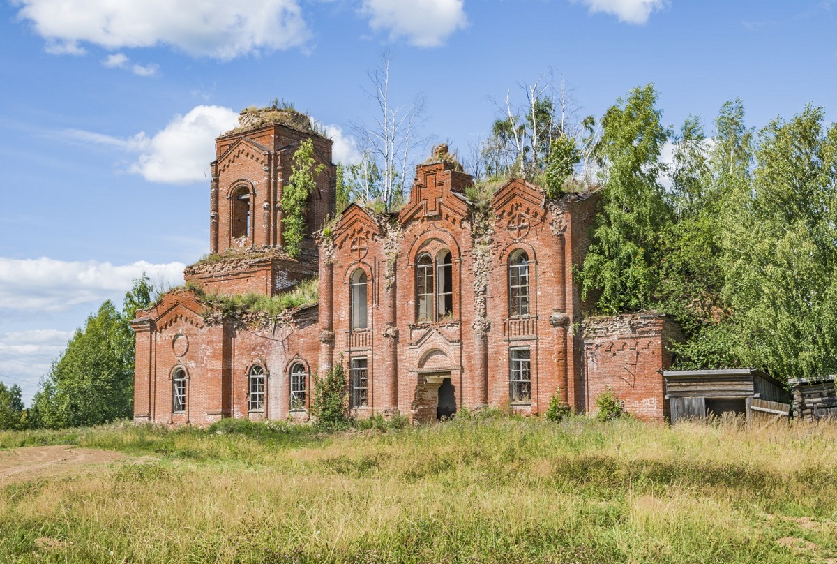 Николаево. Церковь Успения Пресвятой Богородицы. Июль 2021 г..